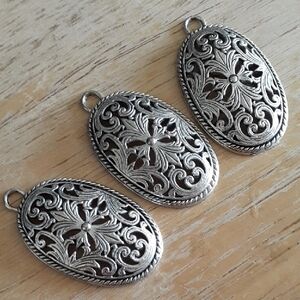 Ornate Silver Filigree Pendants GG100